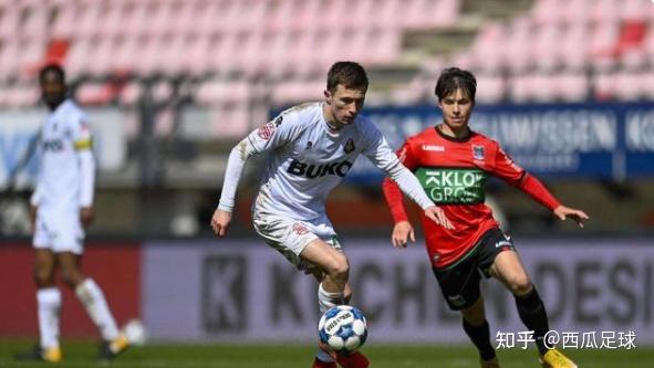 目光交流里 目光交流里